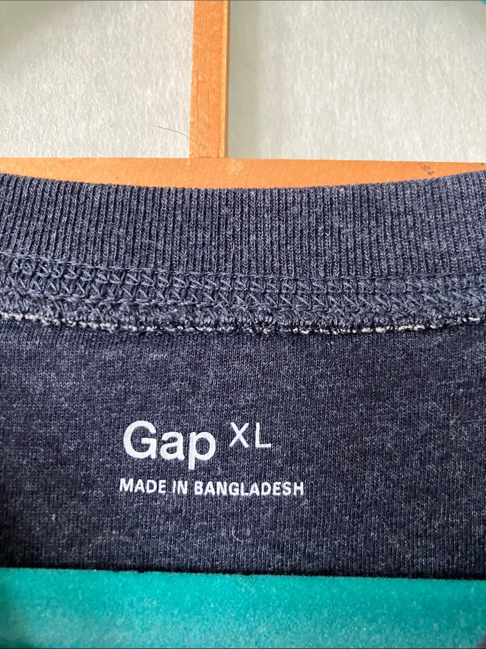 EUC GAP Navy & Cream Striped Crew Neck Waffle Tee w Contrast Stitching - Picture 3 of 6